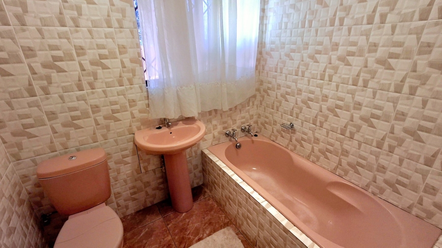 3 Bedroom Property for Sale in Vaalpark Free State